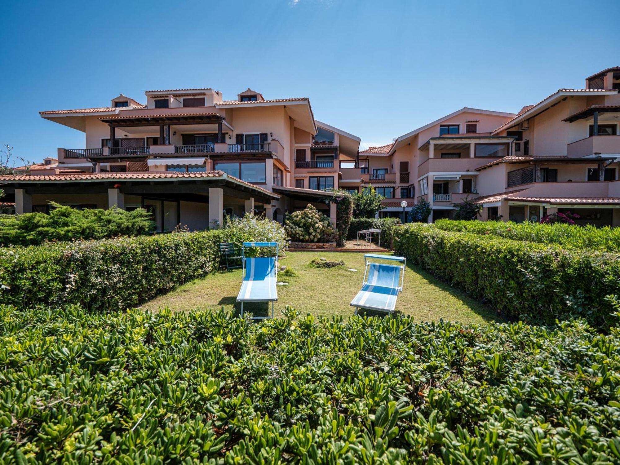 Centro Servizi Marinella * Marinella (Sardinia)